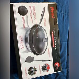 PARINI • Non-Stick Wok Pan • 12.5” x 3.5” • Black/Grey •